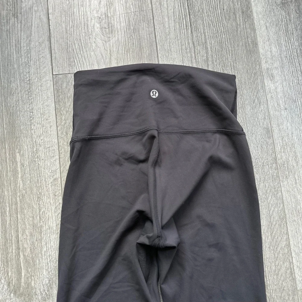 Lululemon Black Align Capri Leggings 4 23
